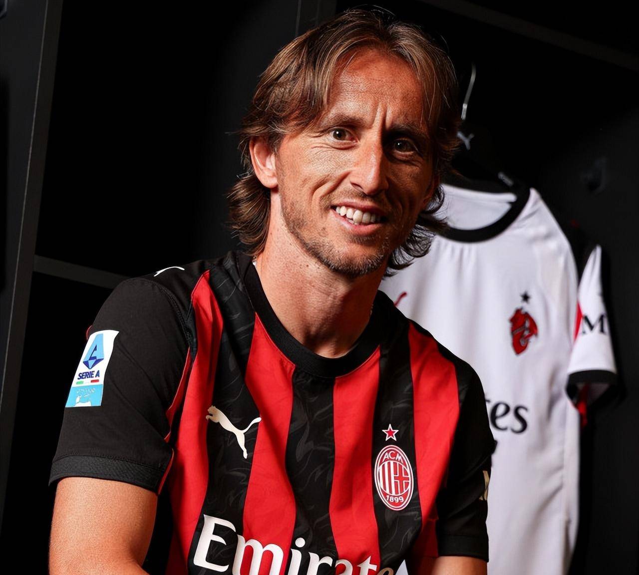 “苏超番外篇”，南京VS苏州足球对抗赛已有超5000人预约看球