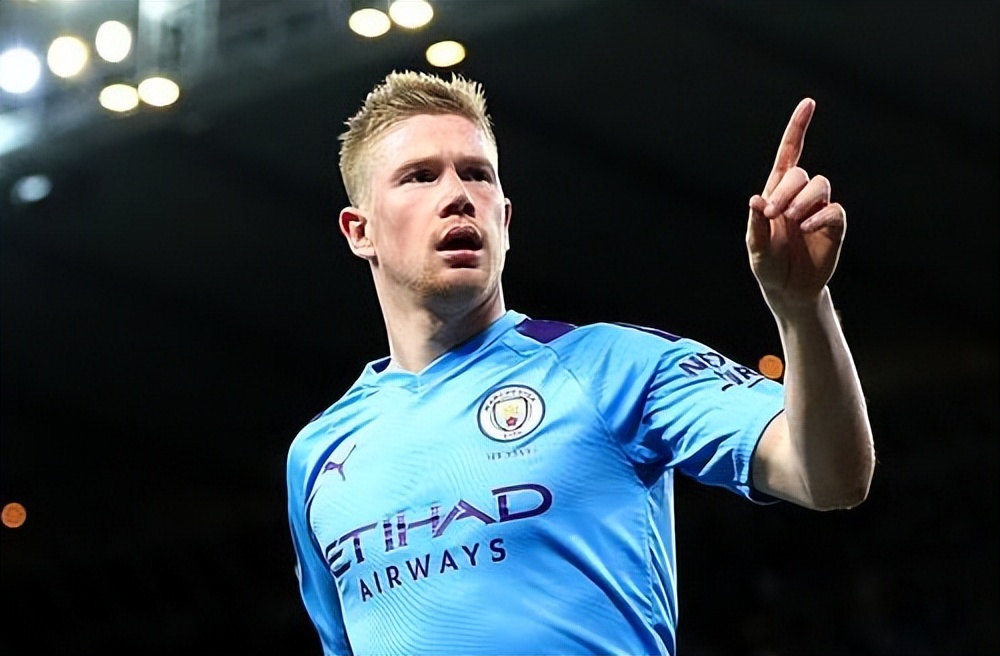 东体：明年3月份国足可能与打进世界杯正赛的亚洲球队热身