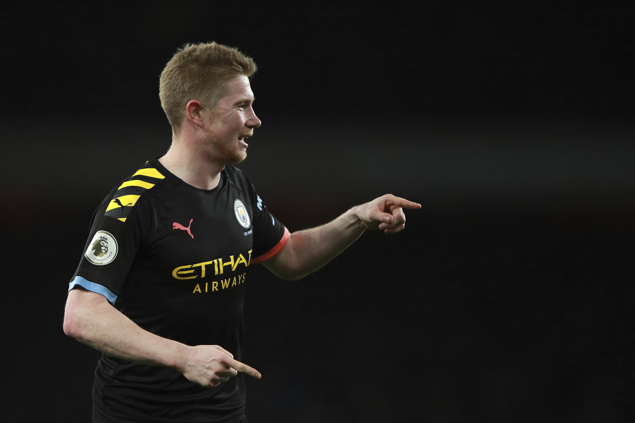 曼联客场险胜切尔西红魔重回榜首